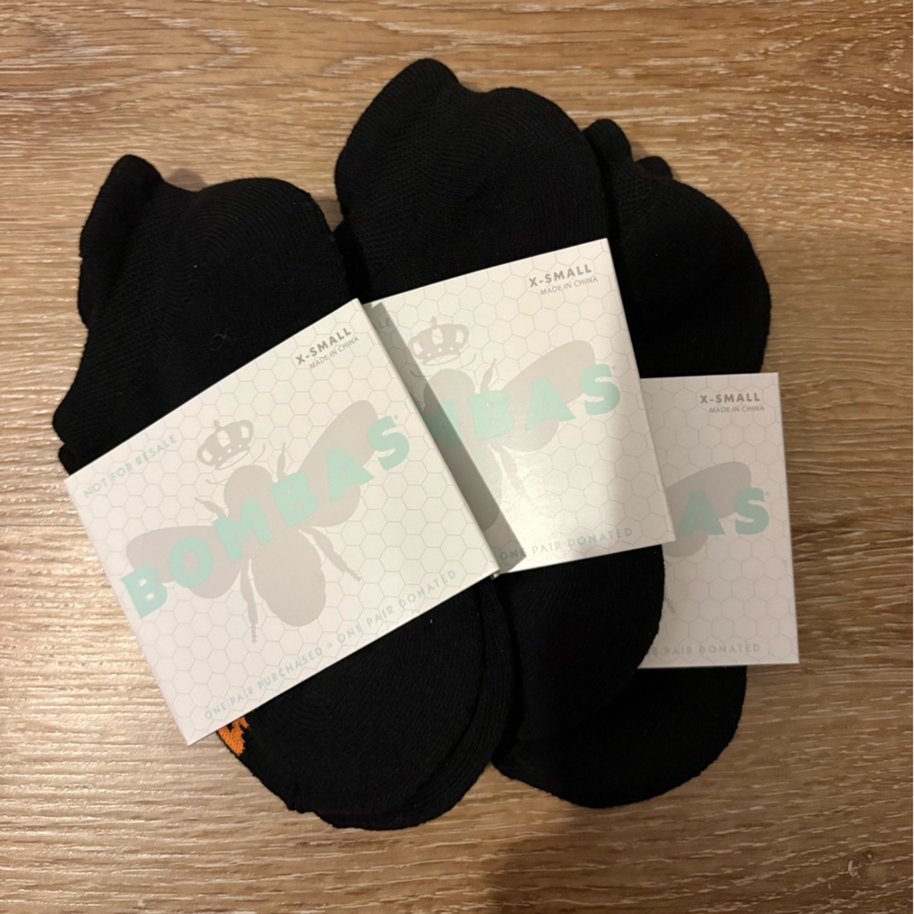 Bombas *8 PAIR of Ankle Socks with Honeycomb Arch Support & Cushion in Black - Picture 1 of 5